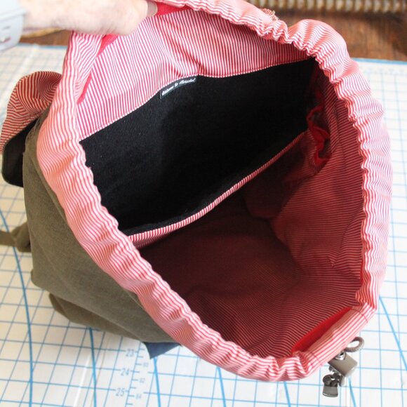 Herschel Little America Laptop Gorpcore Backpack, Ivy Green, EUC - Picture 10 of 11